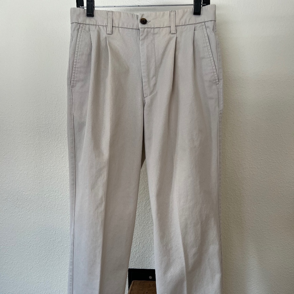 Men's St. John's Bay Khaki Worry Free Pant Classic Fit (32" waist; 30" inseam)